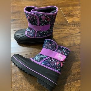 The Children’s Place girl toddler snow boots size 11 toddler